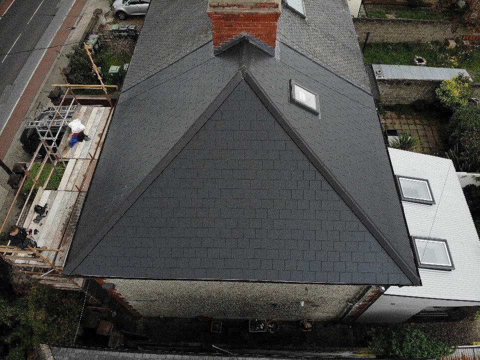 Quality roof replacement craftsmanship - Roofing365